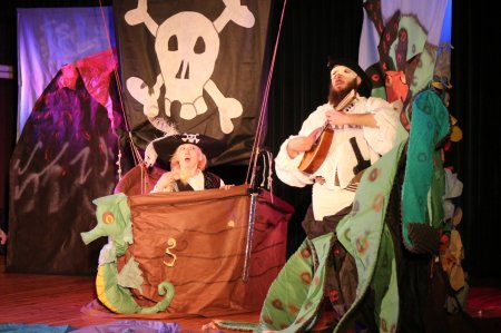 Przedstawienie dla dzieci "Skarb piratów" - dla dzieci