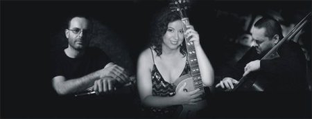 Krzysia Górniak Trio - Moments - koncert