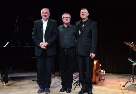 Swing Club - L. A. TRIO - koncert
