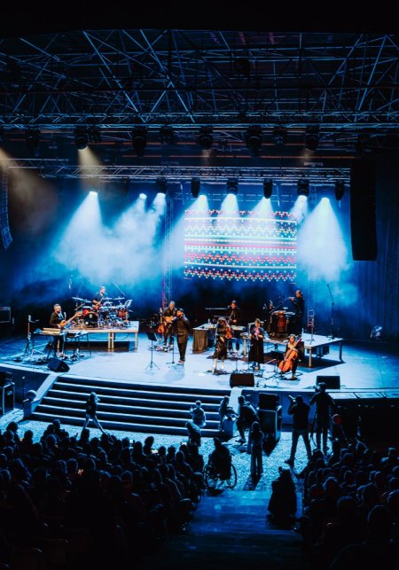&quot;ojDADAna” projekt Grzegorza z Ciechowa - koncert jubileuszowy z gościnnym udziałem rapera MIUOSHA - koncert
