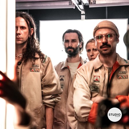 The Employees - spektakl