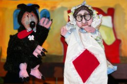 Familijny spektakl dla dzieci w wieku 2,5+ „Zaczarowany Kapturek" - dla dzieci