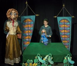 Teatrzyk Lalkowy Bajka. "Królewna i kwiat" - dla dzieci