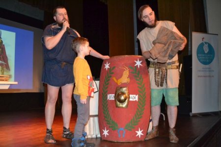 Czy mógłbyś żyć 2000 lat temu? - o życiu codziennym w starożytnej Grecji i Rzymie - dla dzieci