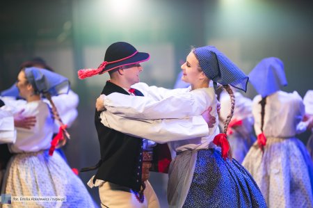 „Tańcem malowane” – koncert Zespołu Pieśni i Tańca Politechniki Warszawskiej dla Ukrainy - koncert