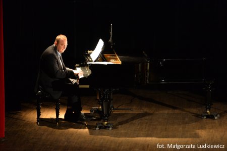 Michał Burzyński " W sentymentalnym nastroju" - koncert