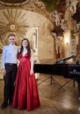 Magia francuskiej piosenki w starym zamku – świąteczna podróż do Paryża