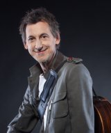 Maciej Miecznikowski z zespołem