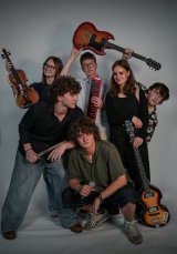 Koncert " Wyobraź sobie, że.."  w wykonaniu zespołu Payamas