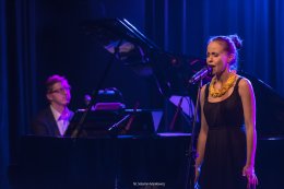 Koncert - Na chwilę przed odlotem