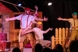 Spektakl: ,,Zagraj to młody!"