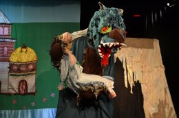 „O Smoku Wawelskim” spektakl dla dzieci Autorskiego Teatr Młodego Widza w Warszawie