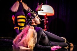 Między oWadami - Teatr Sztuka Ciała - spektakl w Wawerskiej Strefie Kultury 28.10.2023