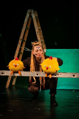 " U SŁONECZKA W GOŚCIACH" spektakl dla dzieci