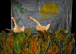 Przedstawienie dla dzieci "Brzydkie Kaczątko"