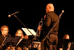 Zimowy koncert Miejskiej Orkiestry Dętej | Gościnnie: Jerzy Karwowski