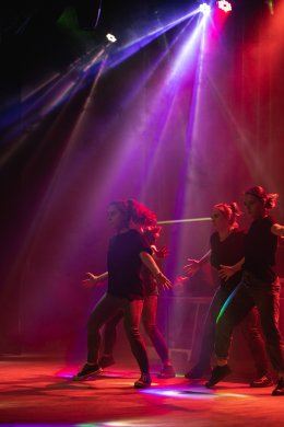 Spektakl „Proces” w reżyserii Rafała Bilickiego – Teatr Albo Albo