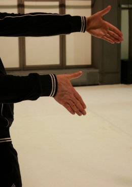 „Idiota" Wojtek Klimczyk / performans+wykład