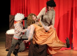 Przedstawienie dla dzieci "Księżniczka na ziarnku grochu czyli Marchewka z Groszkiem"