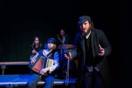 Spektakl "Wszystko zaczyna się od chleba"