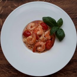 Patryk Piskorz - JUNIOR STORY, czyli makaron z krewetkami i muffinki porzeczkowe