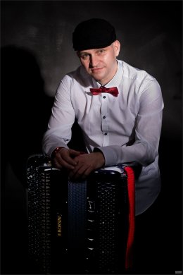 Pod dachami Paryża - Robert Furs