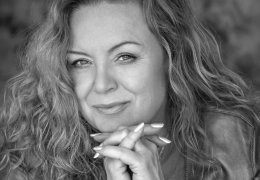 HANNA BANASZAK - Stoję na Tobie ziemio | Spotkanie, rozmowa ilustrowane piosenkami