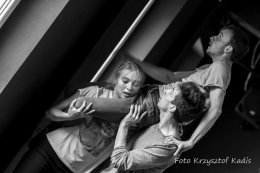 Spektakl Uważnie się przyglądam