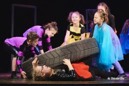 BAJKOWA NIEDZIELA - Zaginiona Królowa i Deszczowy Poranek