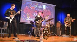 Przebój za przebojem. Koncert grupy Loner