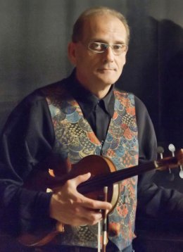 Swing Club - MACIEJ STRZELCZYK TRIO