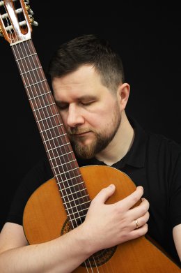 Przemysław Grudziński piosenki J.Kaczmarskiego, P. Gintrowskiego, L. Cohena w ciemności