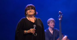 ELŻBIETA ADAMIAK „Trwaj chwilo, trwaj” – koncert