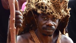 KLUB OBIEŻYŚWIATÓW - Dominik Szmajda - "Jądro Afryki czyli pieszo przez lasy równikowe Konga"