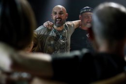 Performance Otwartego Teatru Perkusyjnego – Poezja Leśmiana