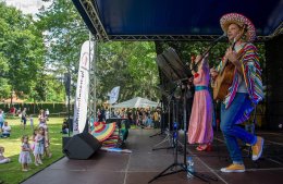 Dziecięca Scena Teatralna: „Muzyczne eksperymenty Basi”