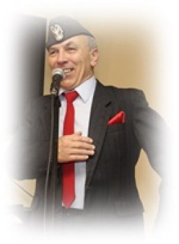 Tey-owe wspomnienia - recital kabaretowy Aleksandra Gołębiowskiego