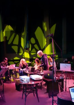 13.05.2025 Koncert muzyki elektroakustycznej prof. Marka Chołoniewskiego – REVERSE 525