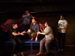 TYMCZASEM GDZIEŚ INDZIEJ - Teatr Improwizowany Klancyk