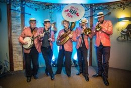 Swing Club: RB DIXIE FIVE
