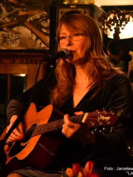 Koncert Joanny Mioduchowskiej "Piosenki pełne lata"