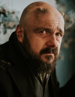 Arek Jakubik - Szatan na Kabatach