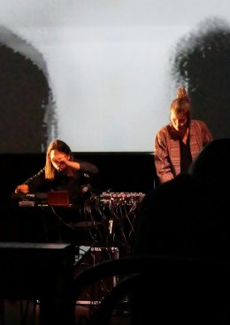 Koncert muzyki elektroakustycznej prof. Marka Chołoniewskiego – REVERSE 825