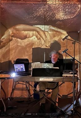 MUZYKA ZIEMI - koncert w wykonaniu Piotra Palucha - IV Ogólnopolski Festiwal Teatralny OFF-ka