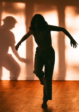 JESTEM - Spektakl. Finał projektu „Eksperymentalna Przestrzeń Ruchu”