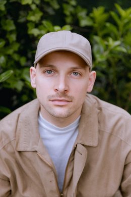 Maks Łapiński. Koncert na dachu Arthouse Kołowa