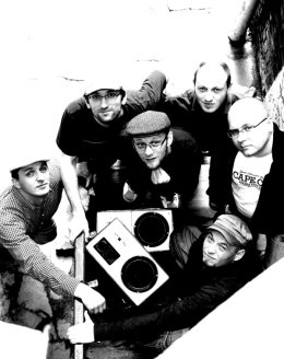 40 synów i 30 wnuków jeżdżących na 70 oślętach - XX - lecie zespołu