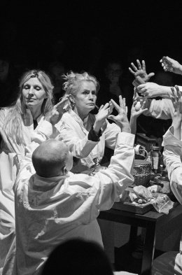 ANATOMIA ZDARZEŃ. KIESZENIE PEŁNE WSPOMNIEŃ - spektakl - V Ogólnopolski Festiwal Teatralny OFF-ka