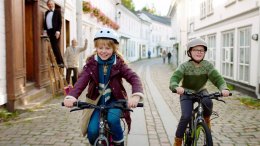 Poranek filmowy dla dzieci: Operacja człowiek w czerni (6+)