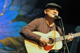 Scena Piosenki Autorskiej - Tomek Wachnowski